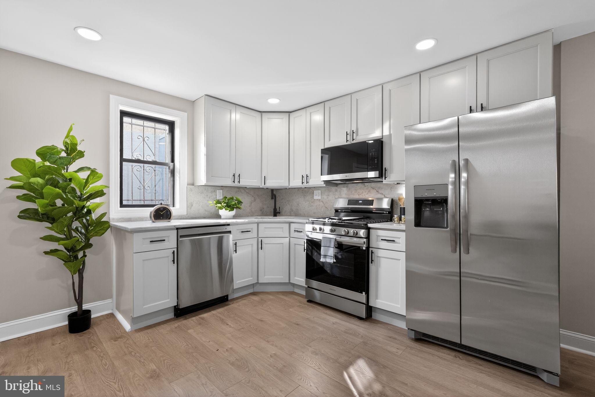 POINT BREEZE - Residential