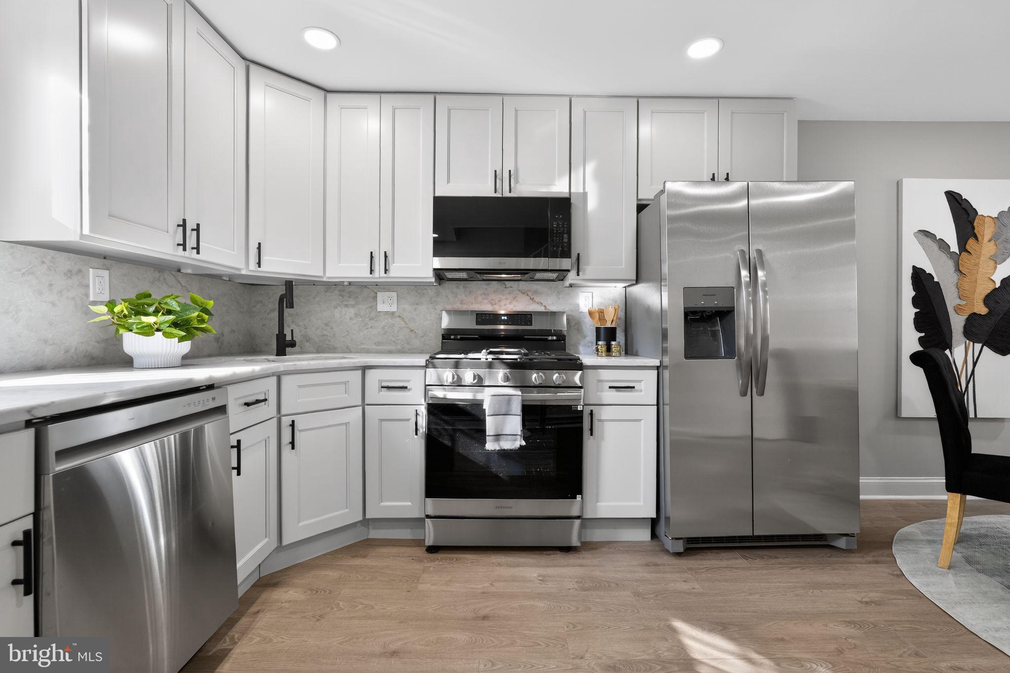 POINT BREEZE - Residential