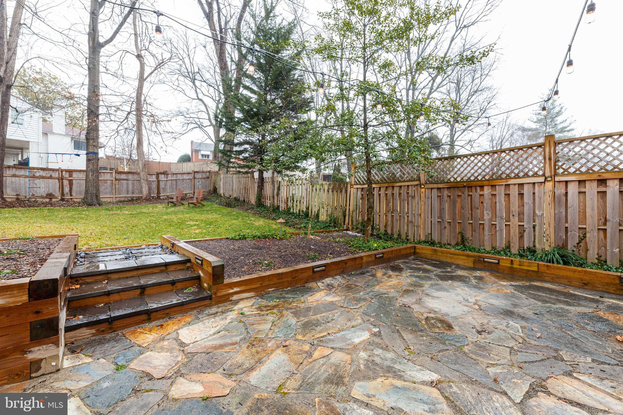 BROYHILL CREST - Residential