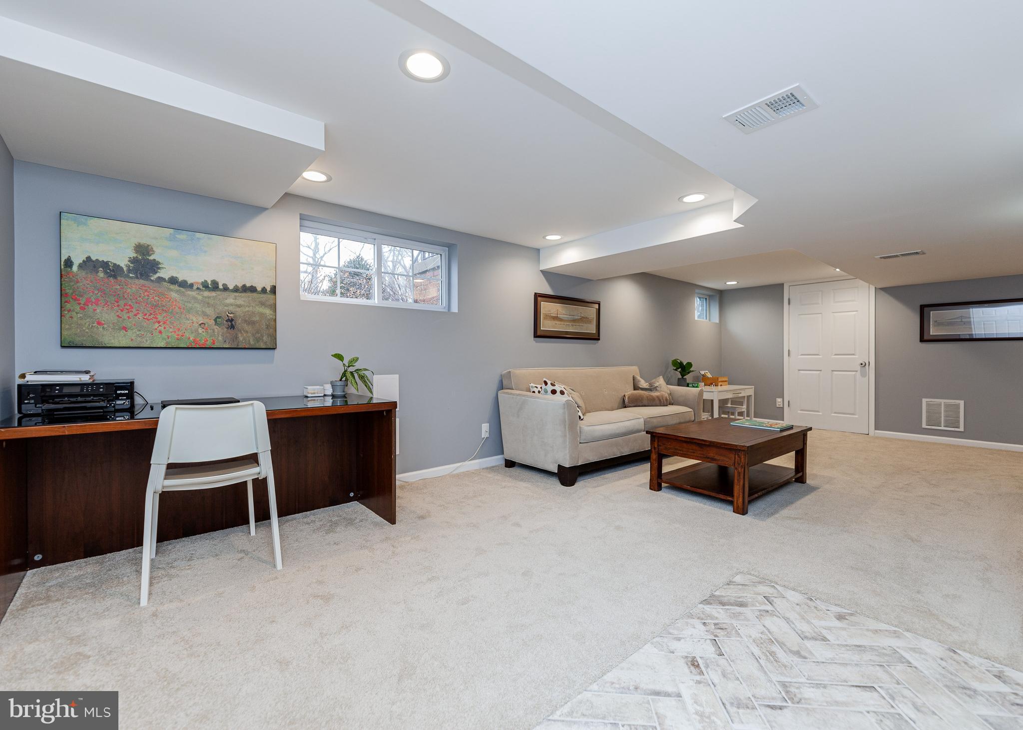 BROYHILL CREST - Residential