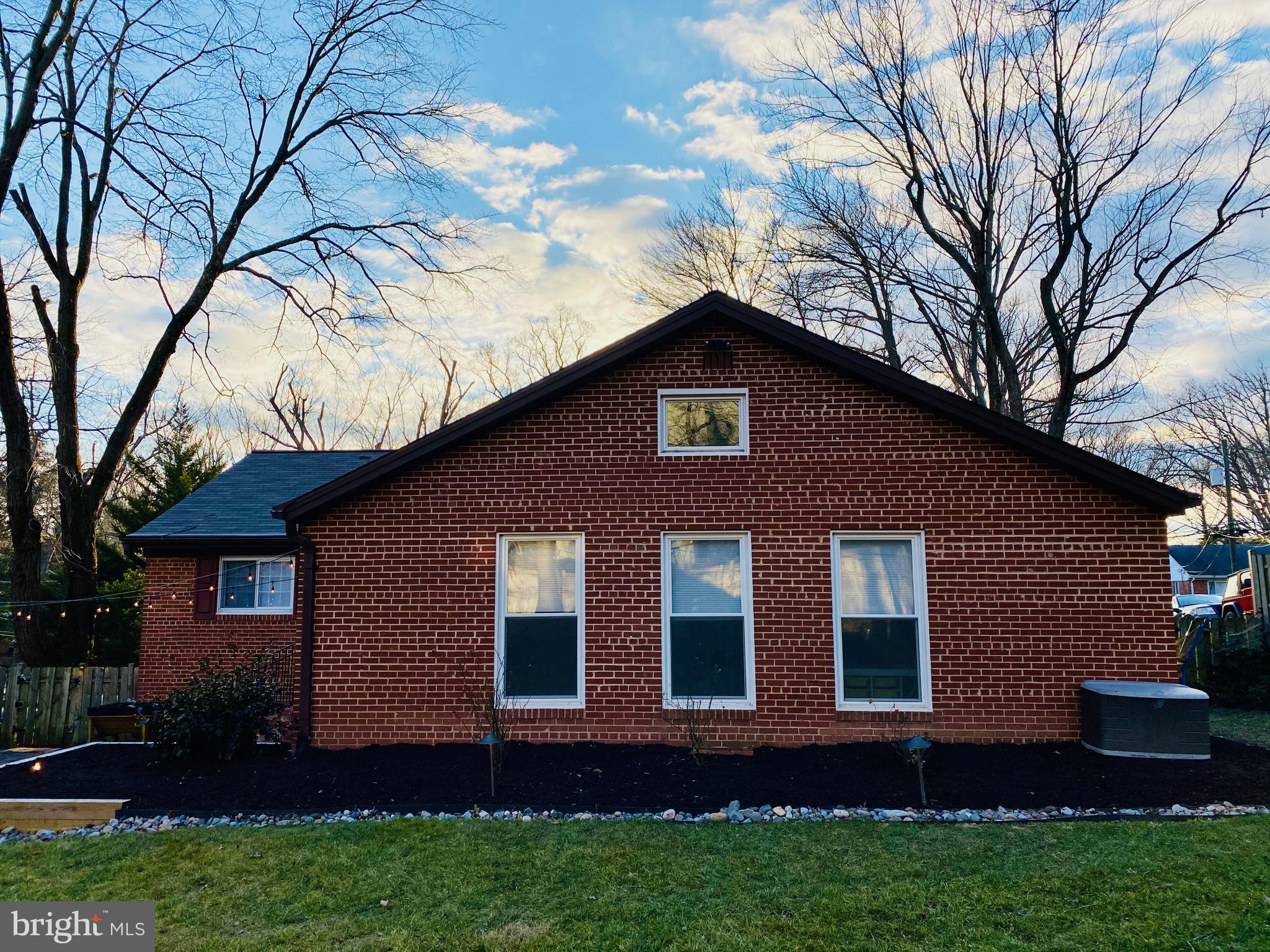 BROYHILL CREST - Residential