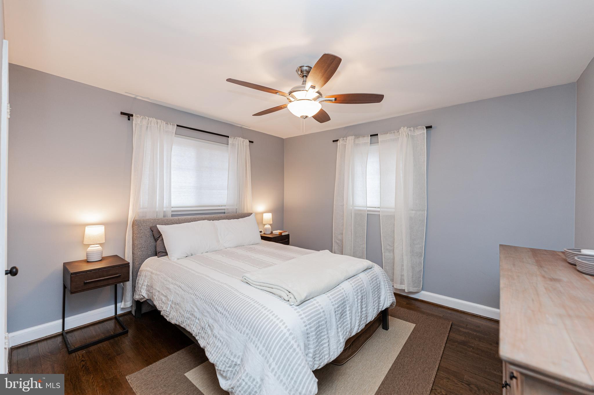 BROYHILL CREST - Residential