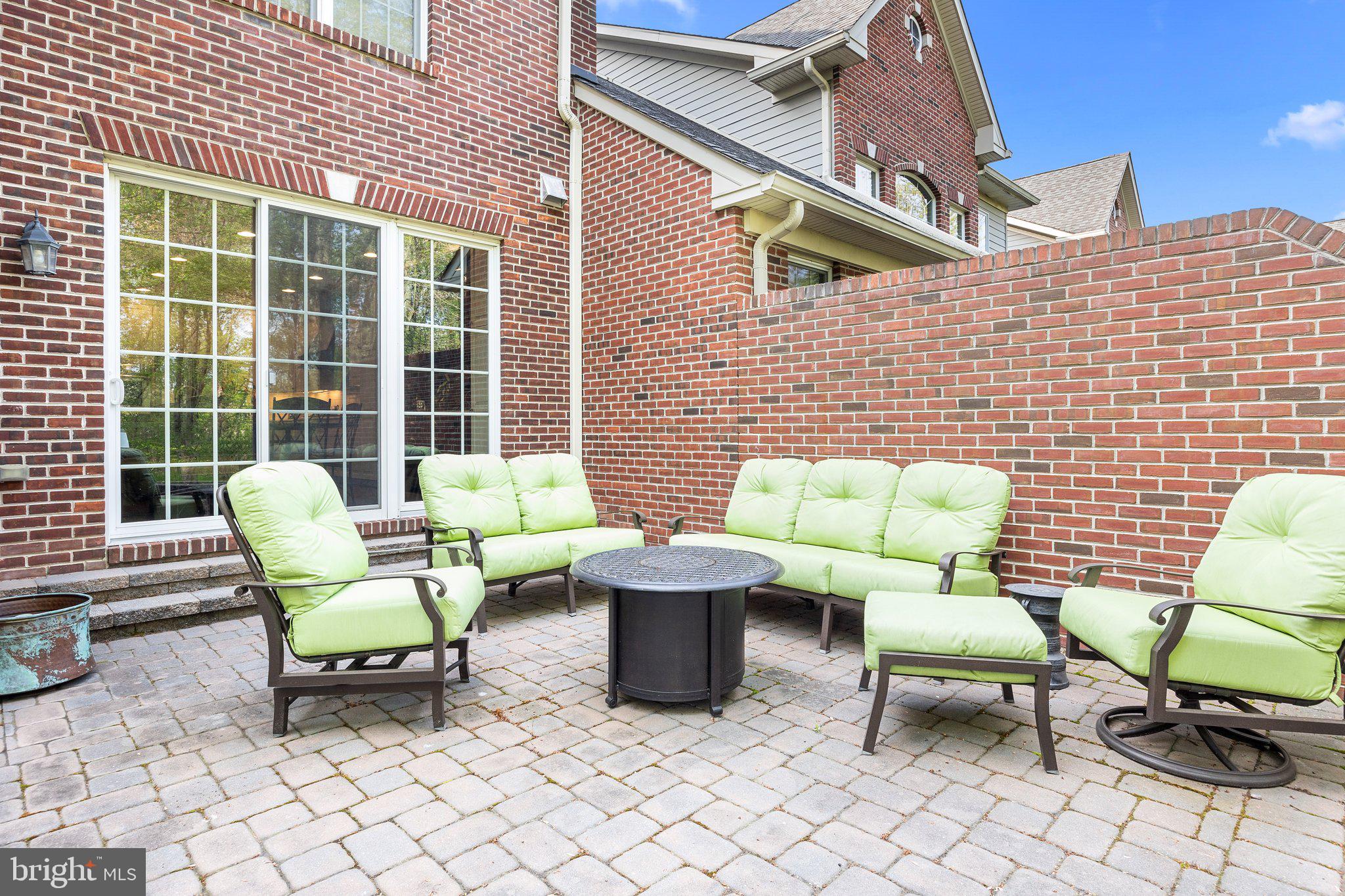 DELANCEY COURT - Residential