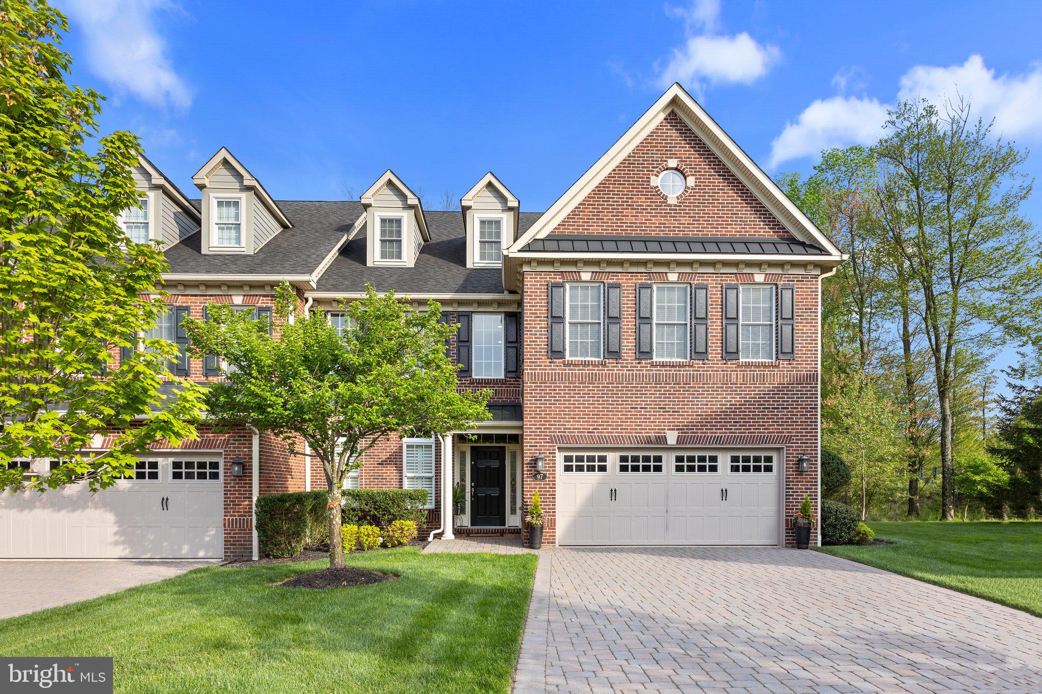 DELANCEY COURT - Residential