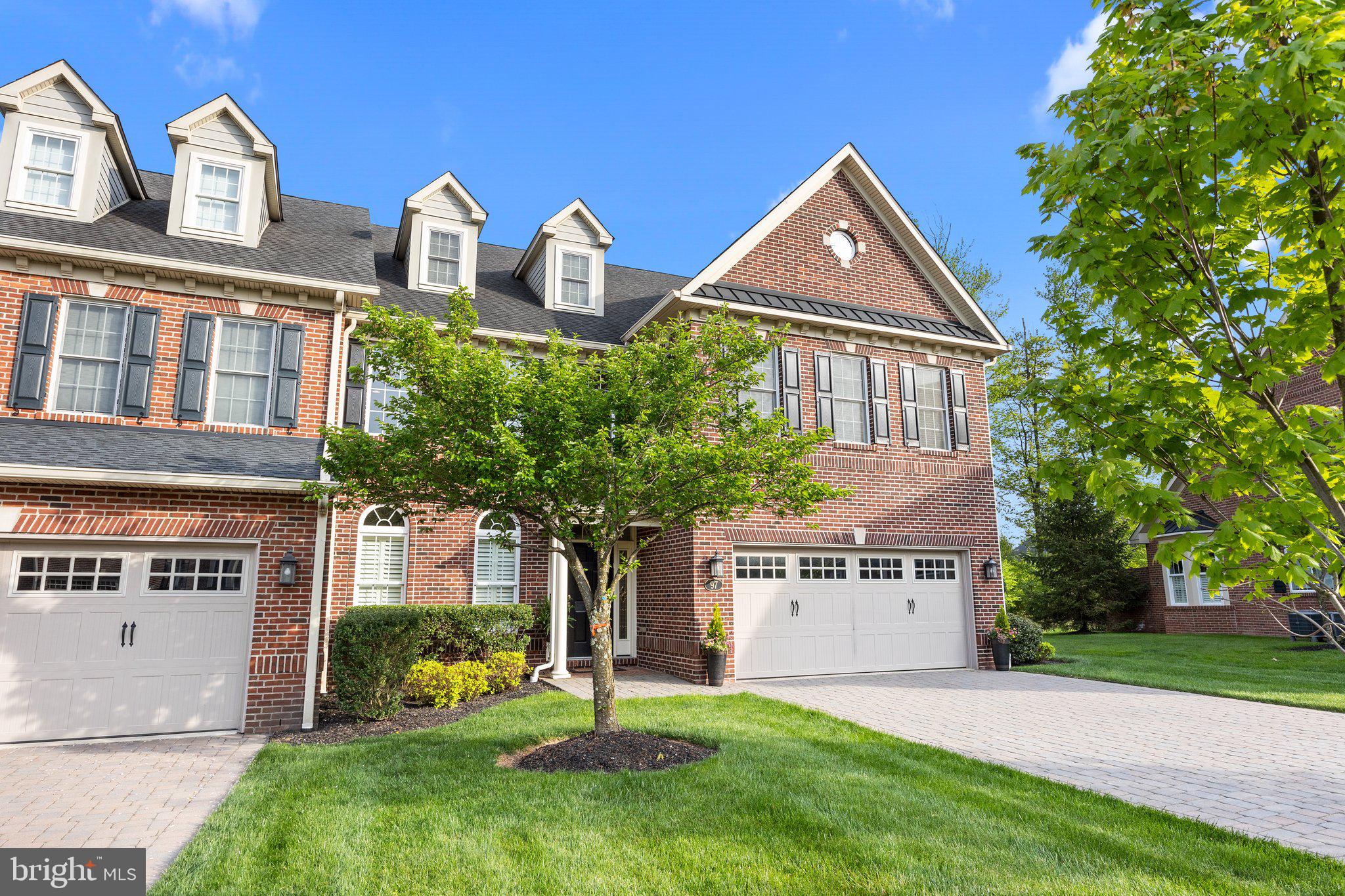 DELANCEY COURT - Residential