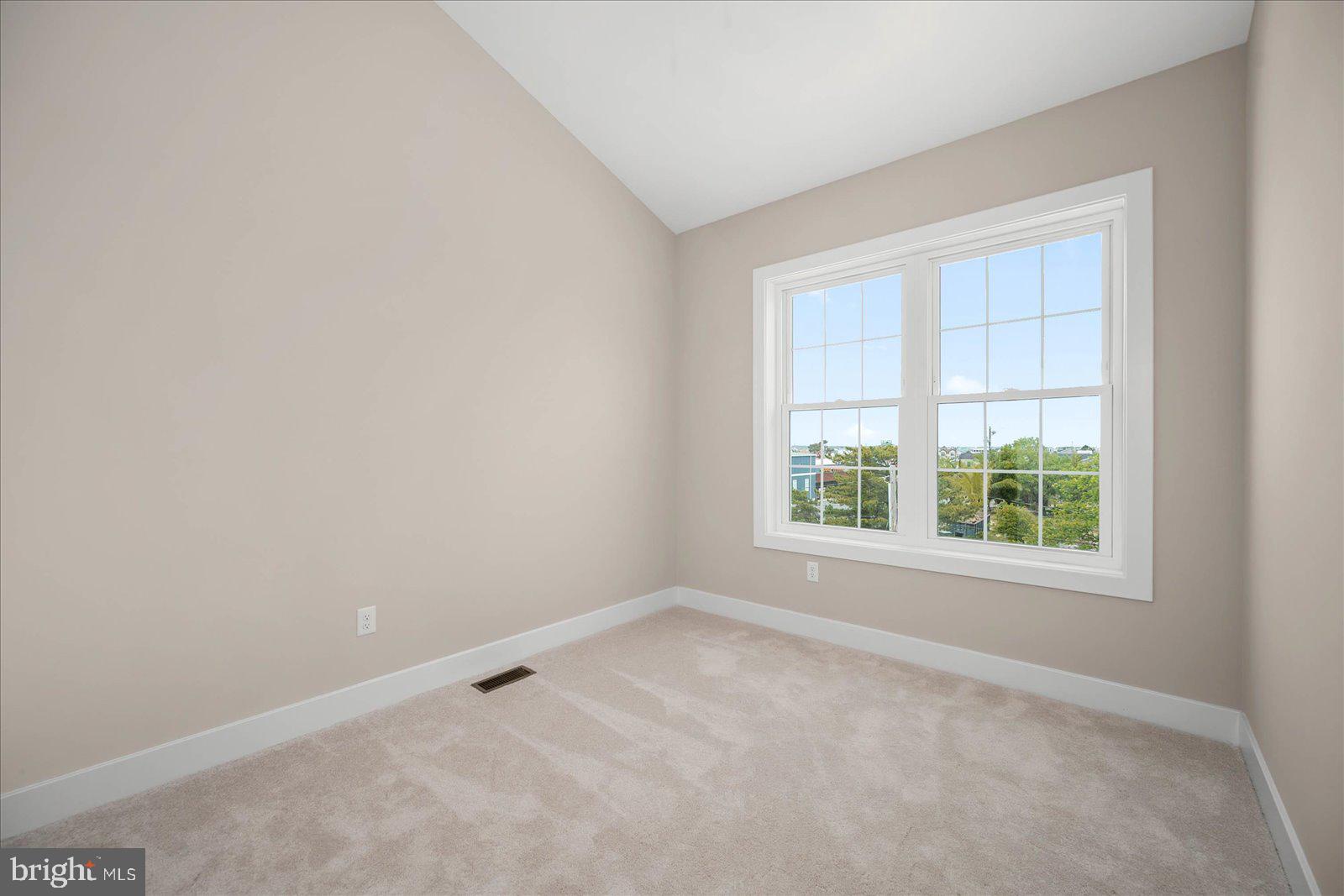 CAINE WOODS - Residential