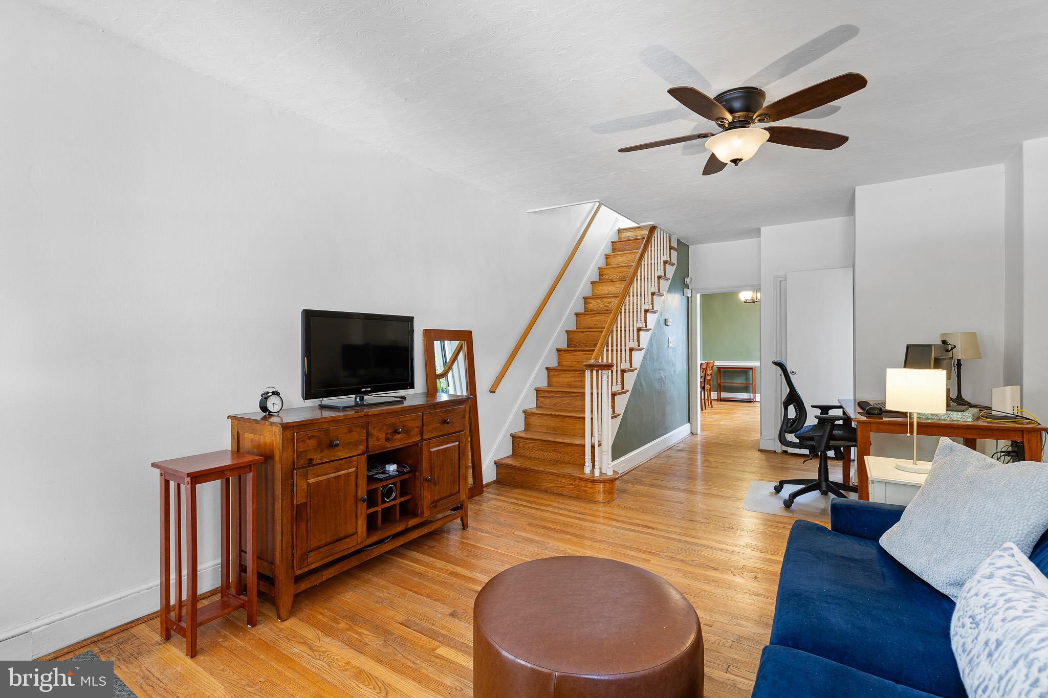 920 N DUPONT STREET