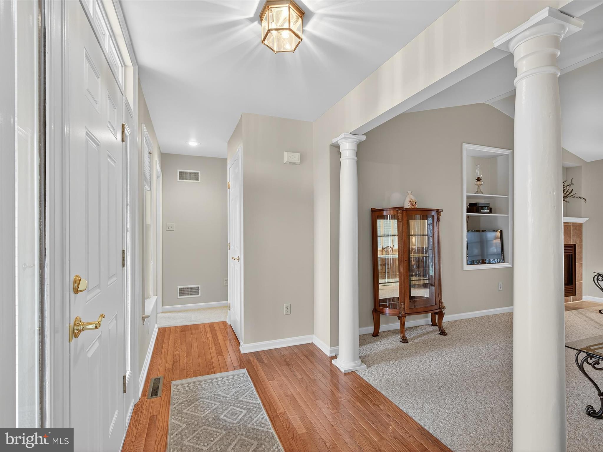 515 BLOSSOM TRAIL