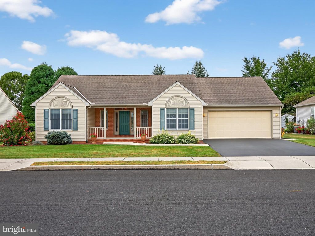 Photo of 515 Blossom Trail, MOUNT JOY, PA 17552 (MLS # PALA2074818)