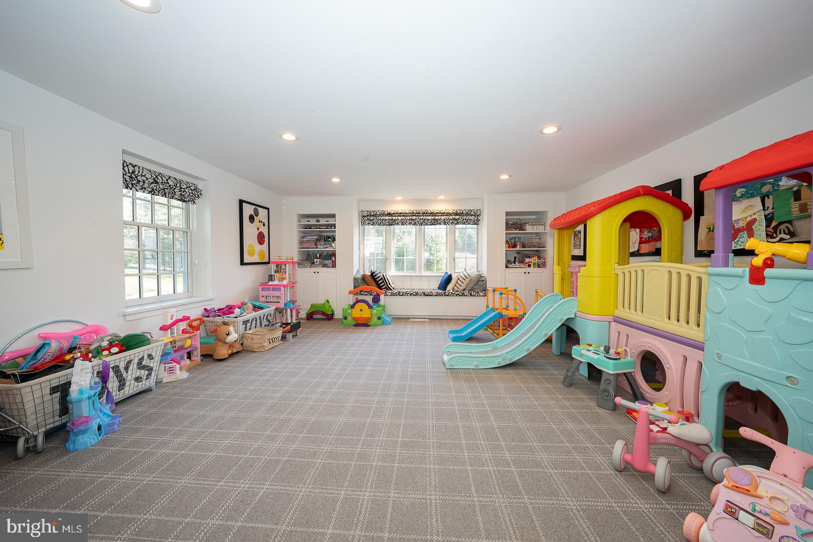 GLADWYNE - Residential