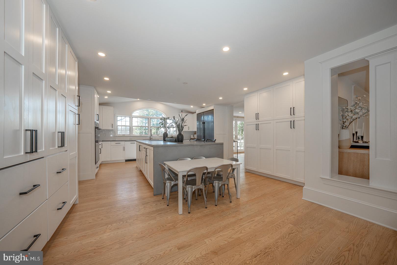 GLADWYNE - Residential