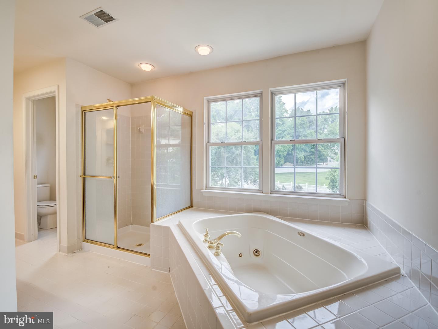 WOODMORE SOUTH - Residential