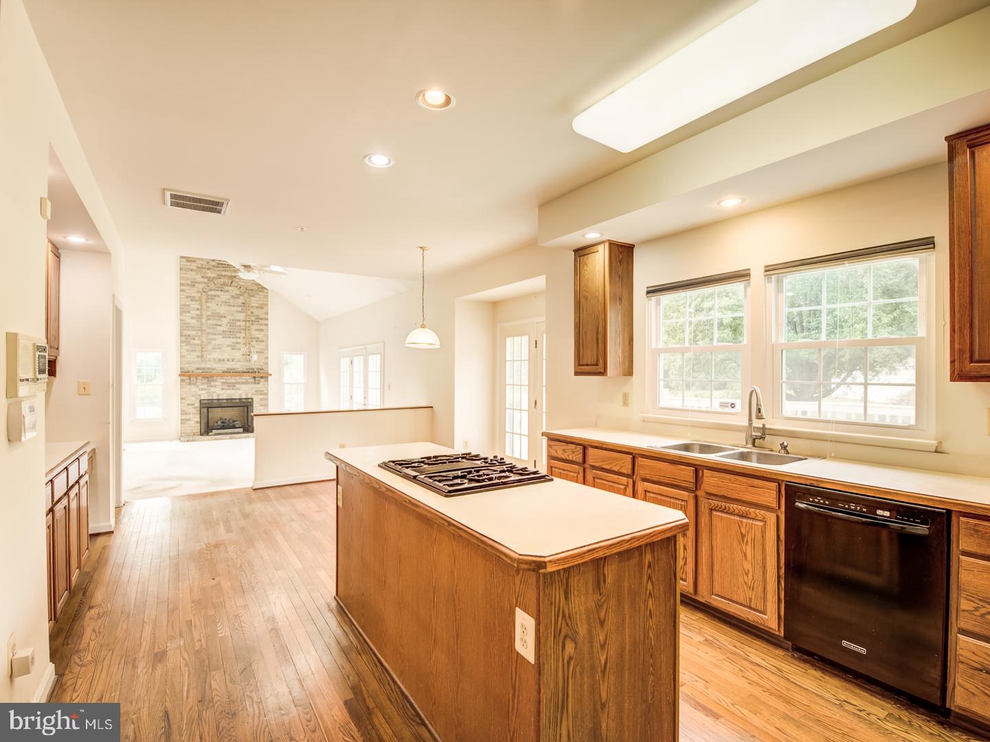 WOODMORE SOUTH - Residential