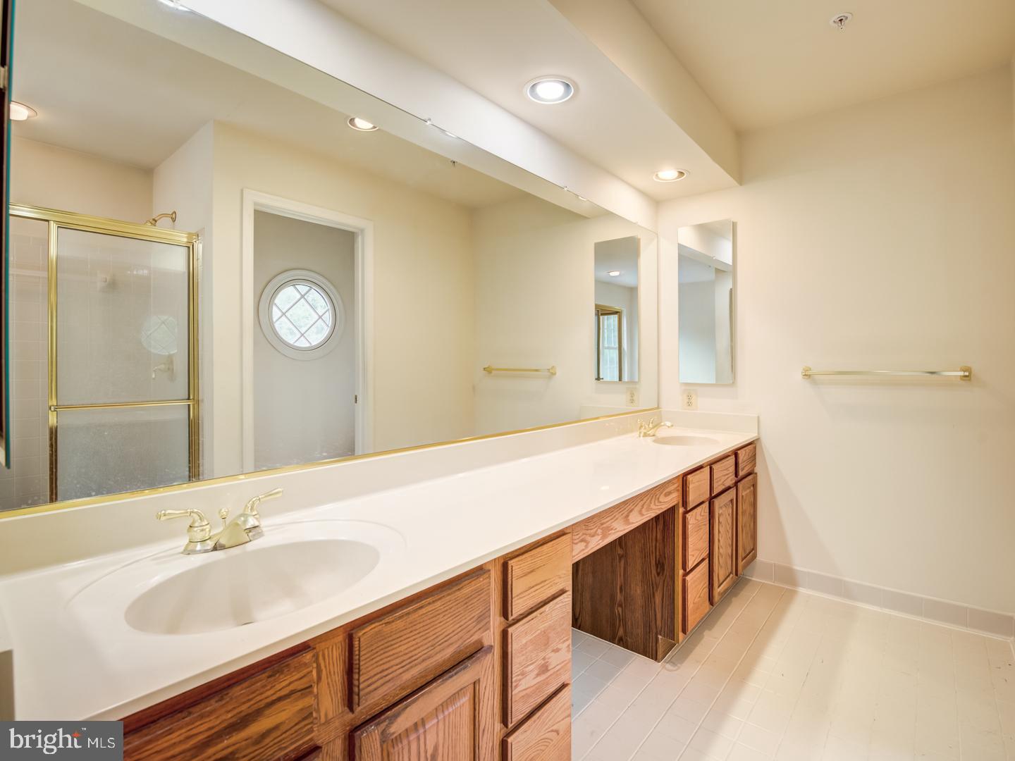 WOODMORE SOUTH - Residential