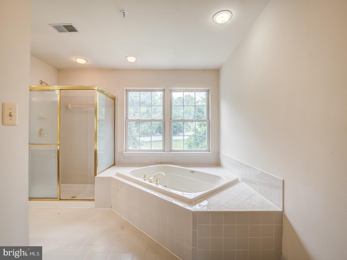 WOODMORE SOUTH - Residential