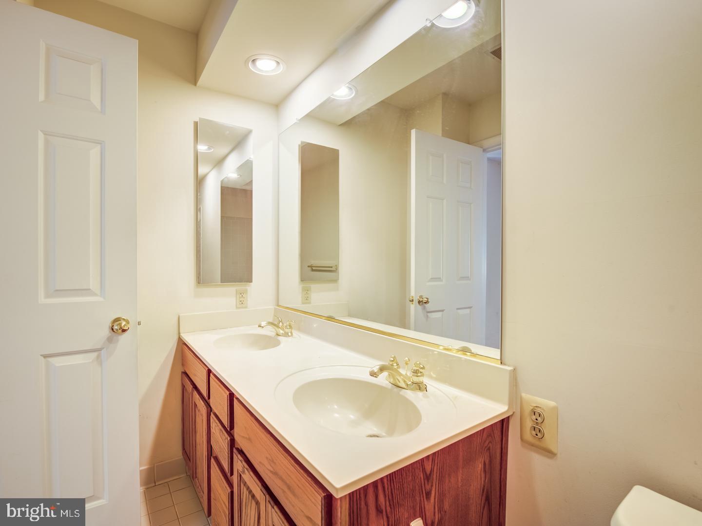 WOODMORE SOUTH - Residential