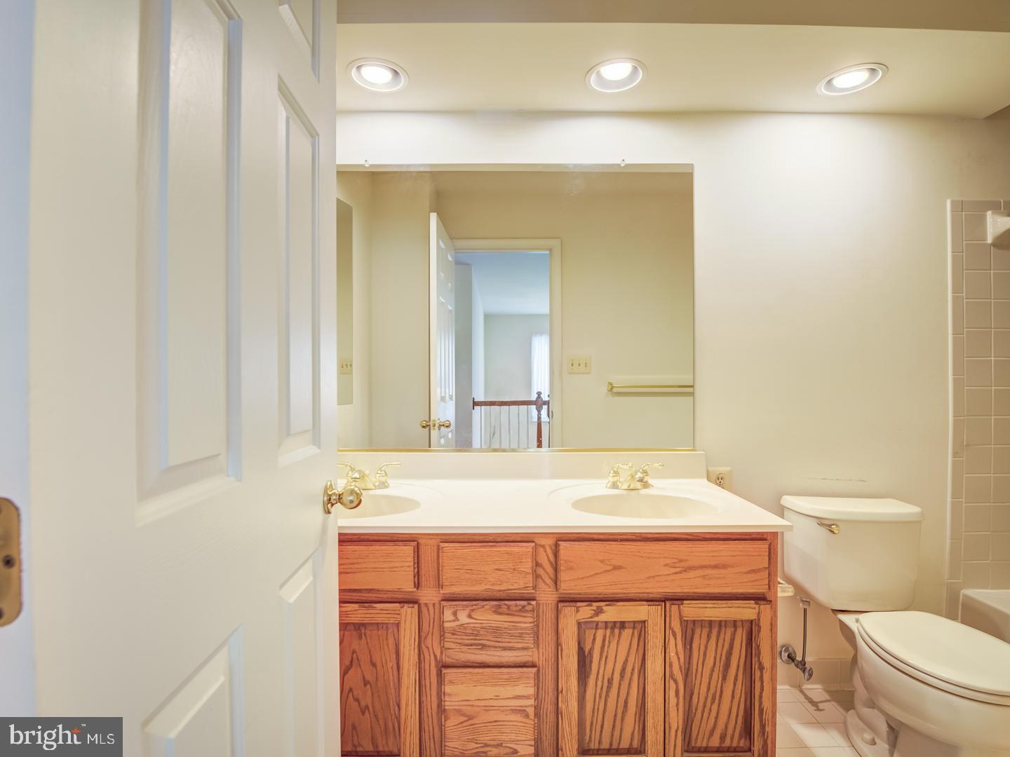 WOODMORE SOUTH - Residential