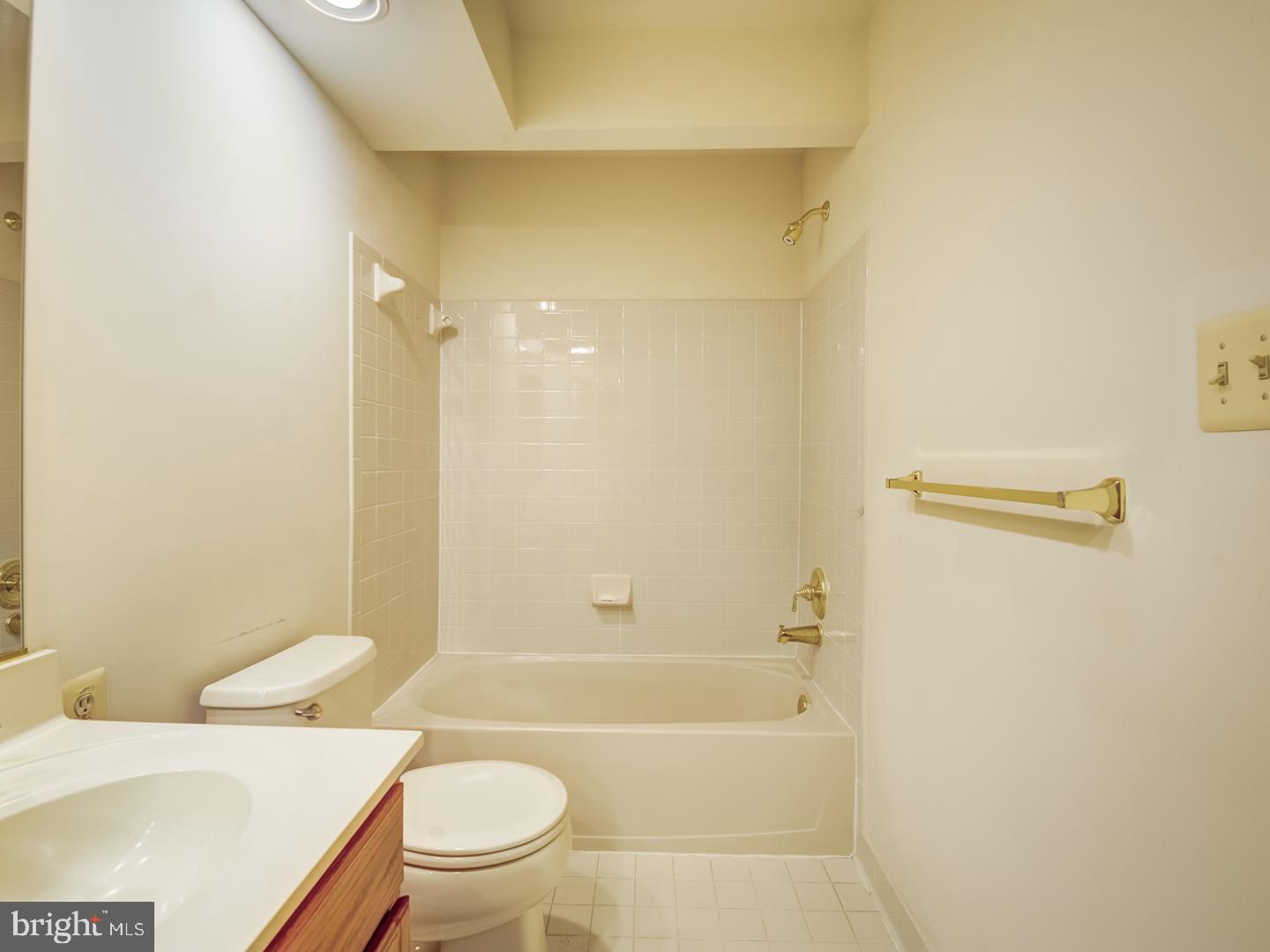 WOODMORE SOUTH - Residential