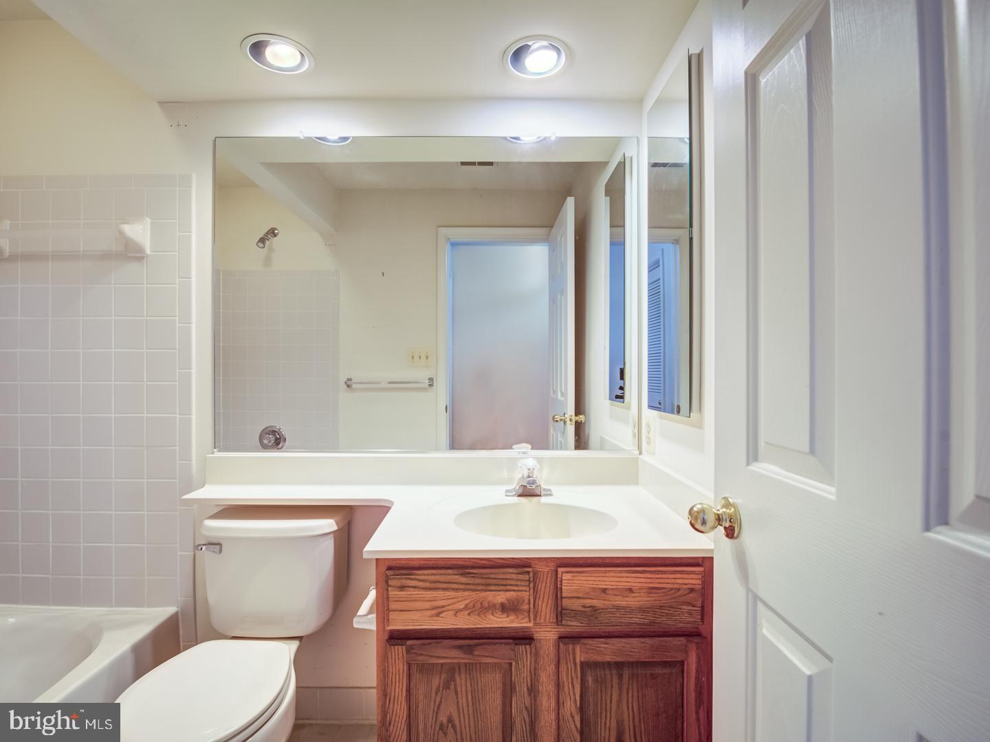 WOODMORE SOUTH - Residential