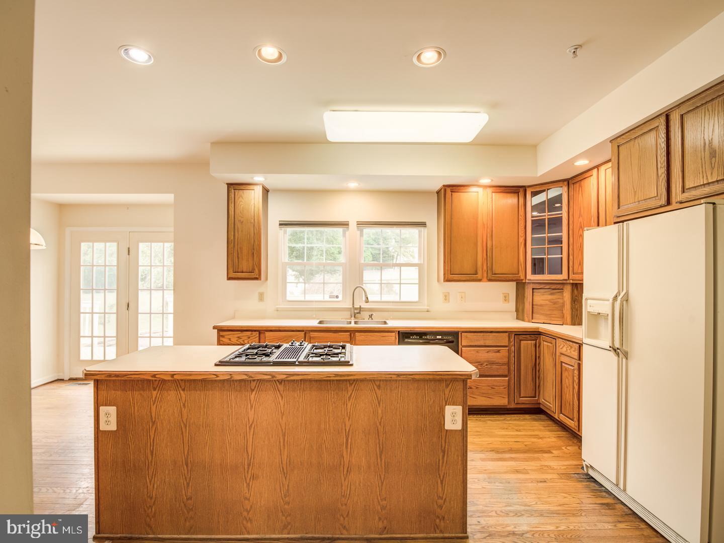 WOODMORE SOUTH - Residential