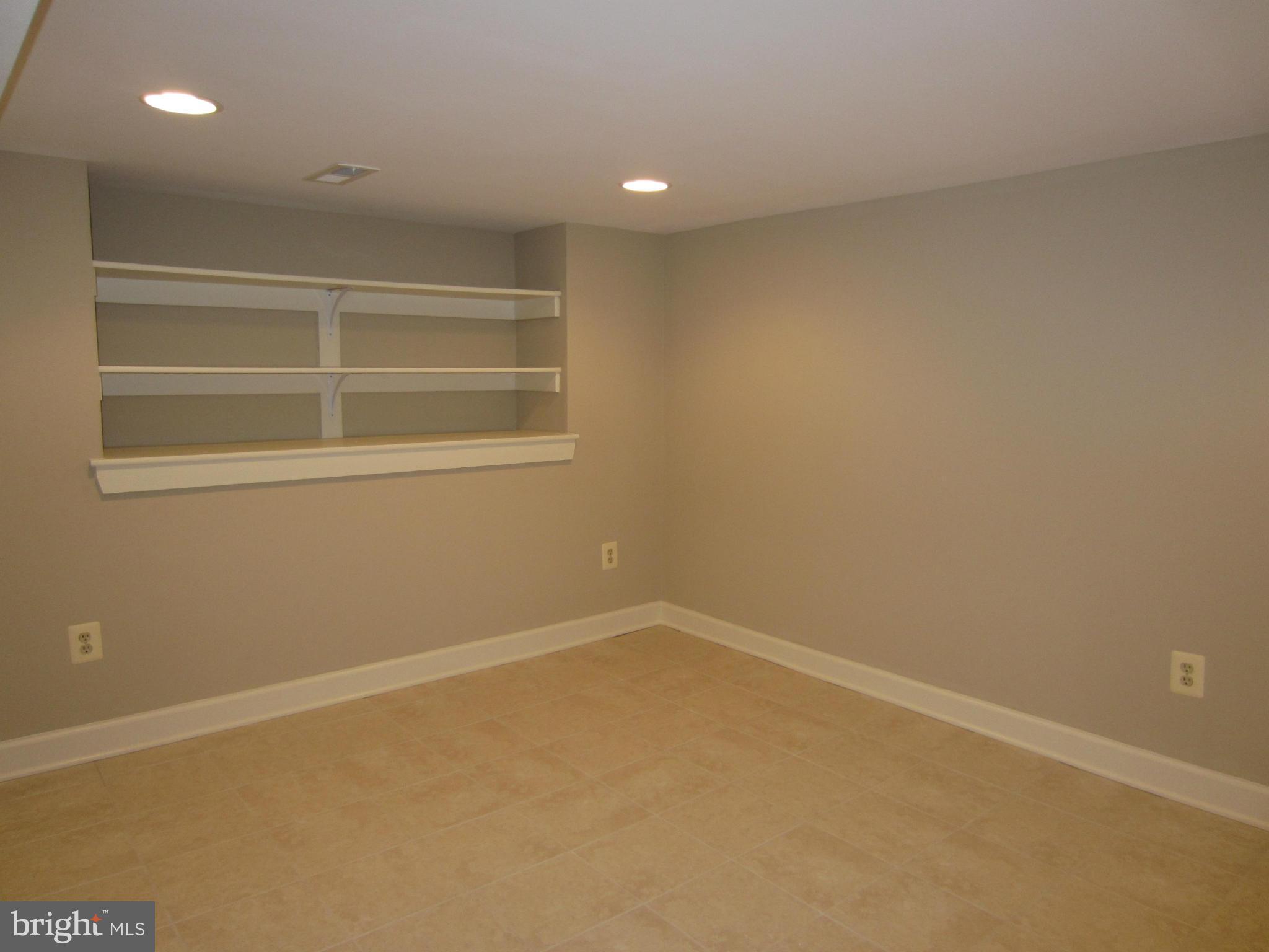 ROSEMONT PARK - Residential