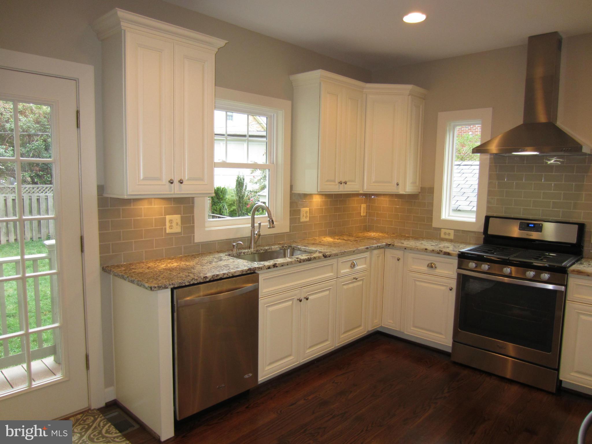 ROSEMONT PARK - Residential