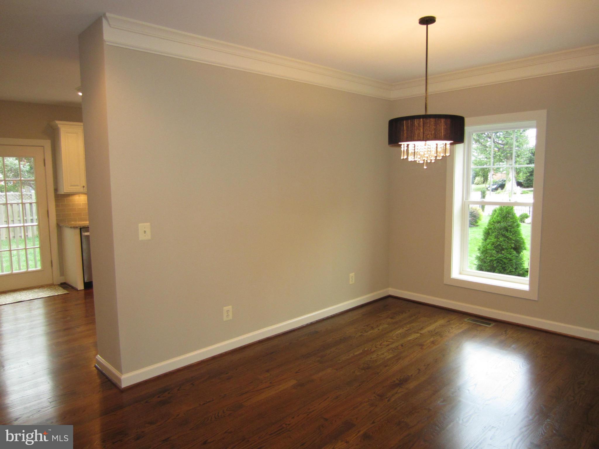 ROSEMONT PARK - Residential