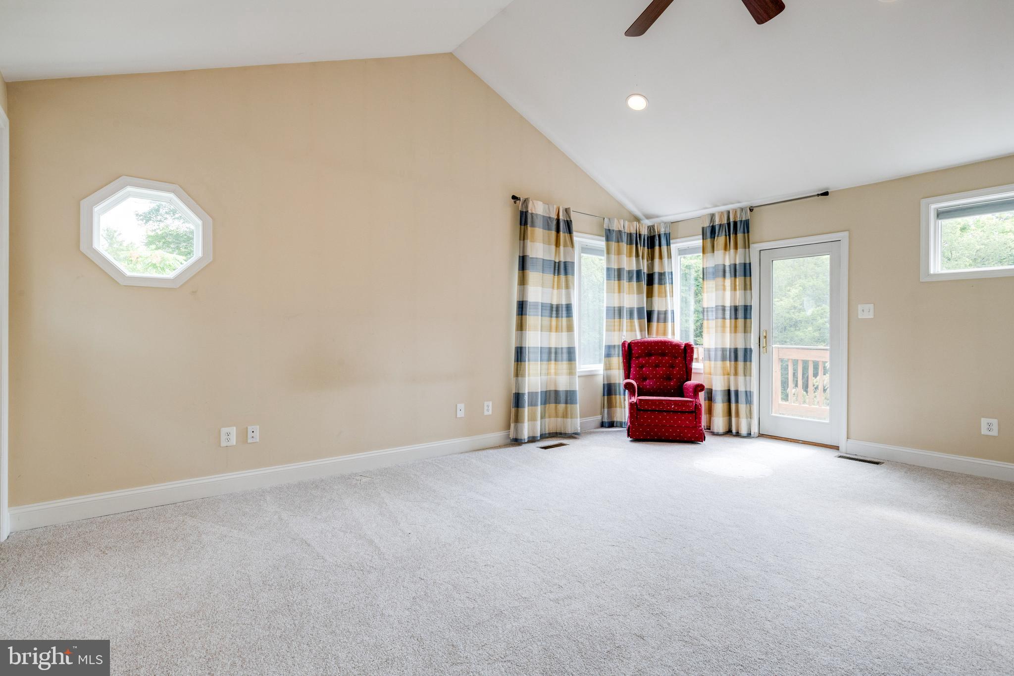 RUNNYMEADE FARM - Residential
