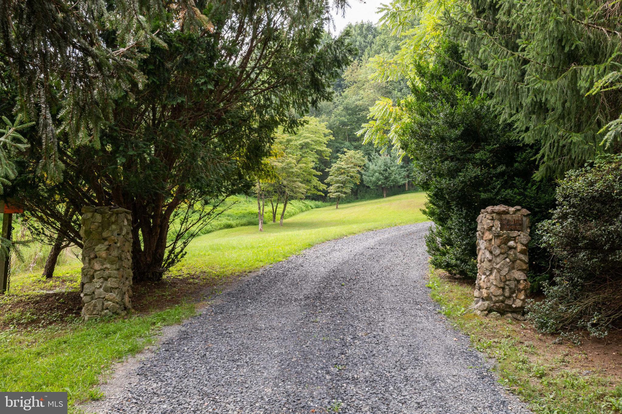 RUNNYMEADE FARM - Residential