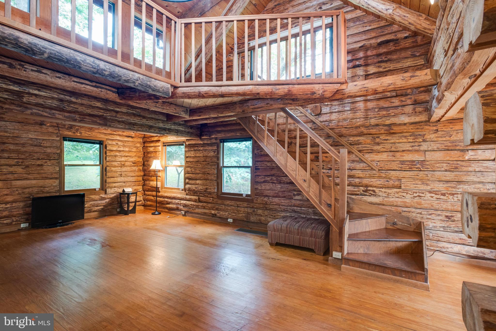 RUNNYMEADE FARM - Residential