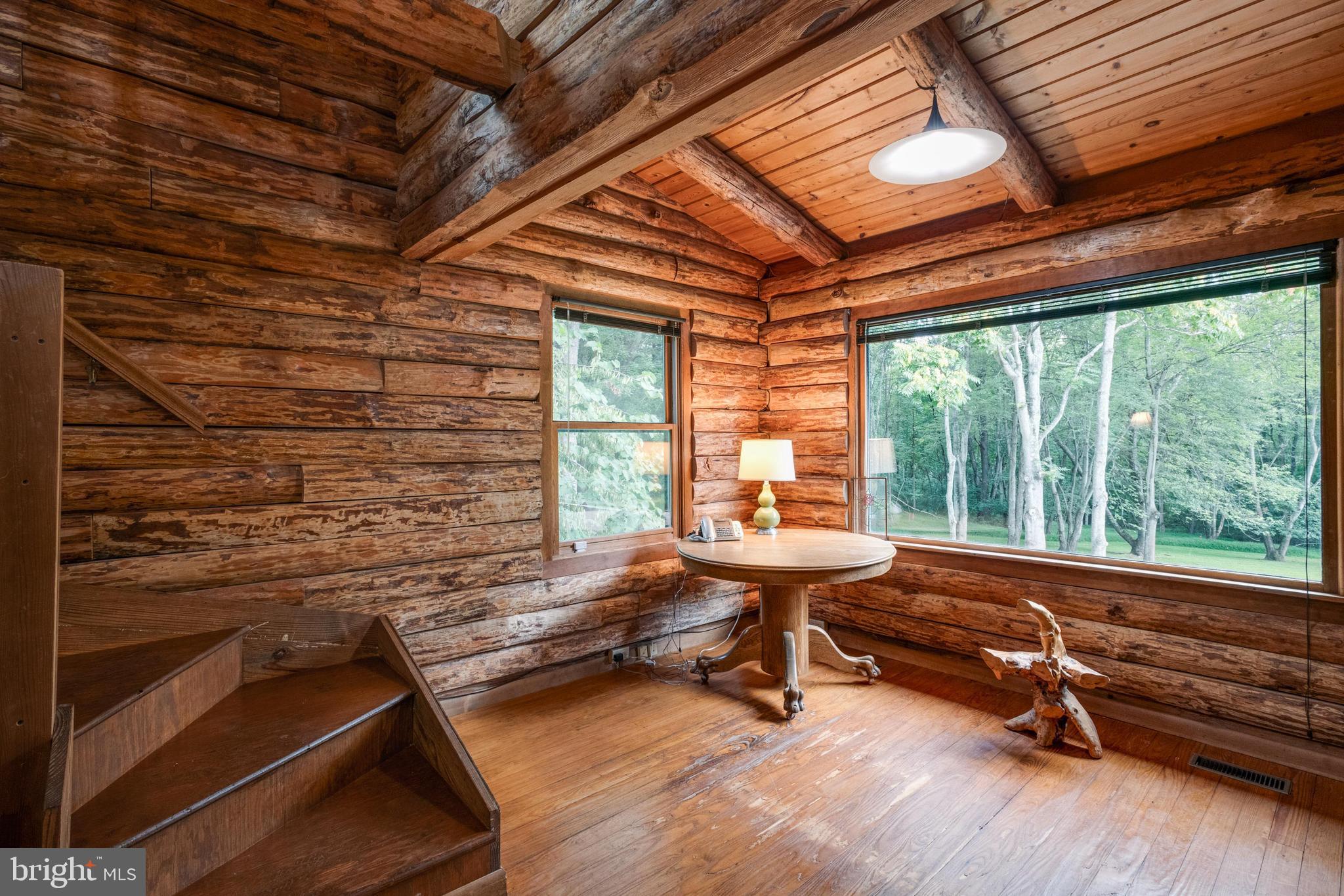 RUNNYMEADE FARM - Residential