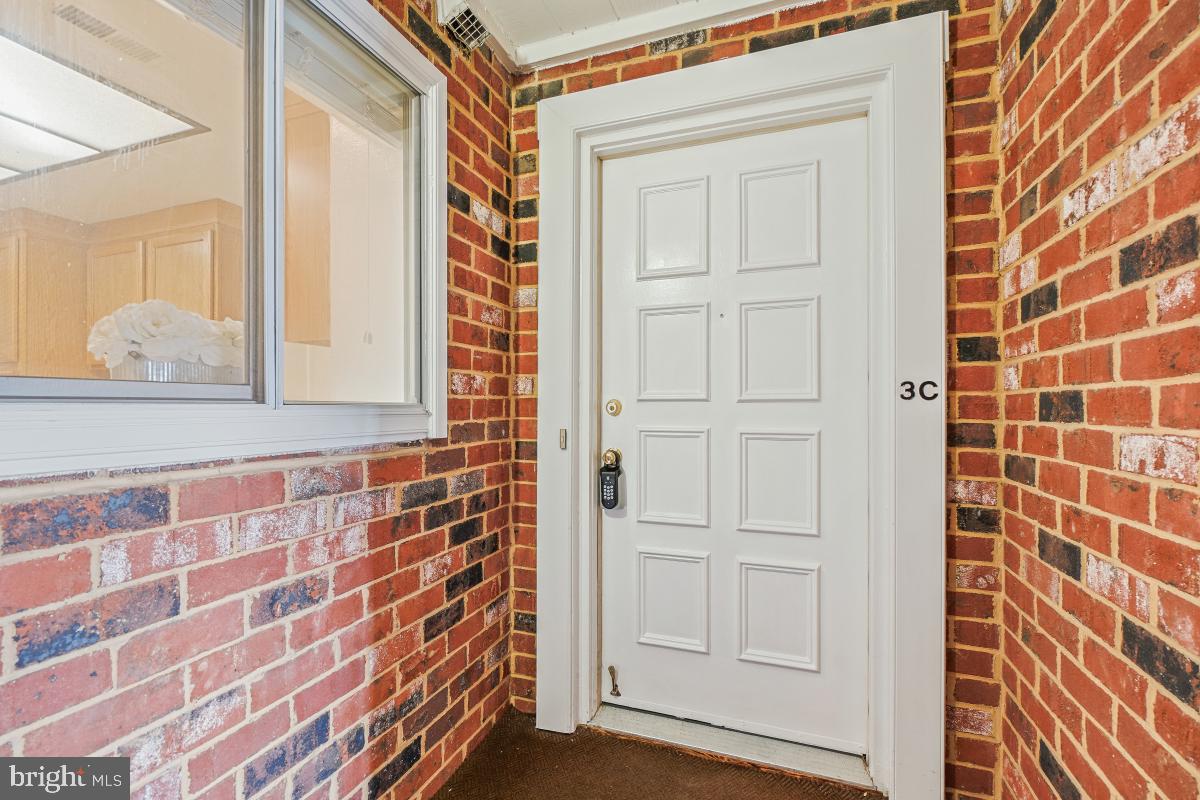 LEISURE WORLD - Residential