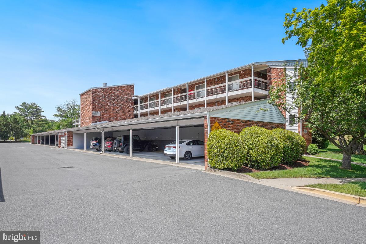 LEISURE WORLD - Residential