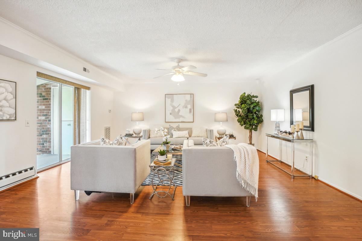 LEISURE WORLD - Residential