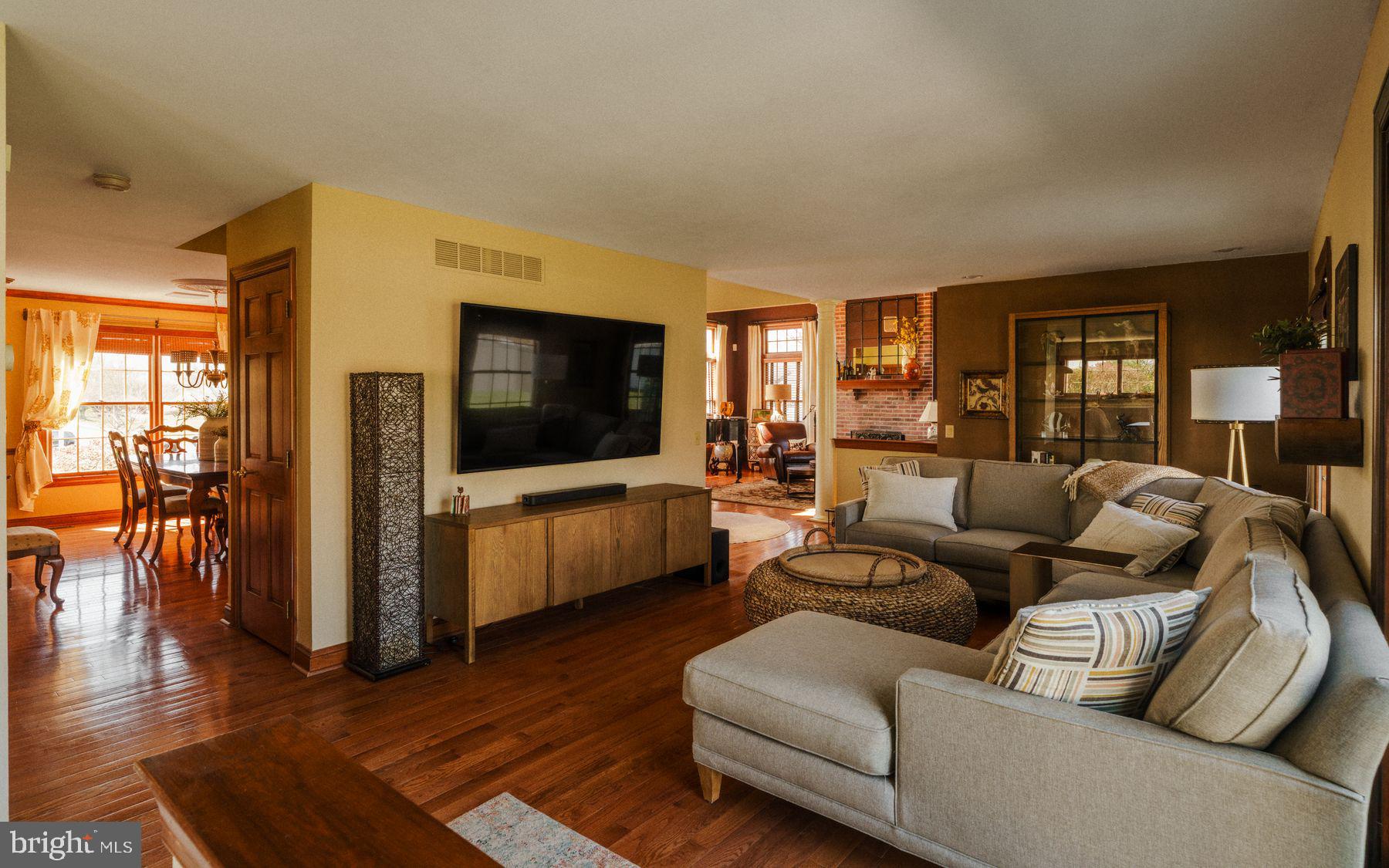 CAMELOT - Residential