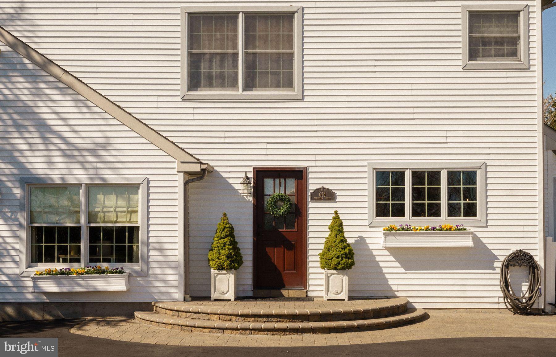 CAMELOT - Residential