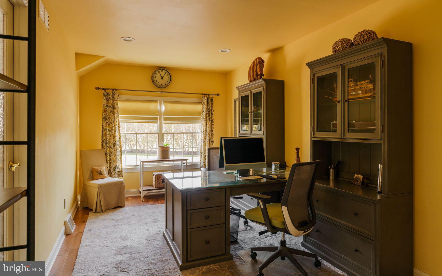 CAMELOT - Residential