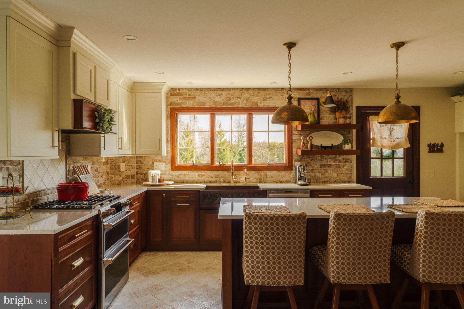 CAMELOT - Residential