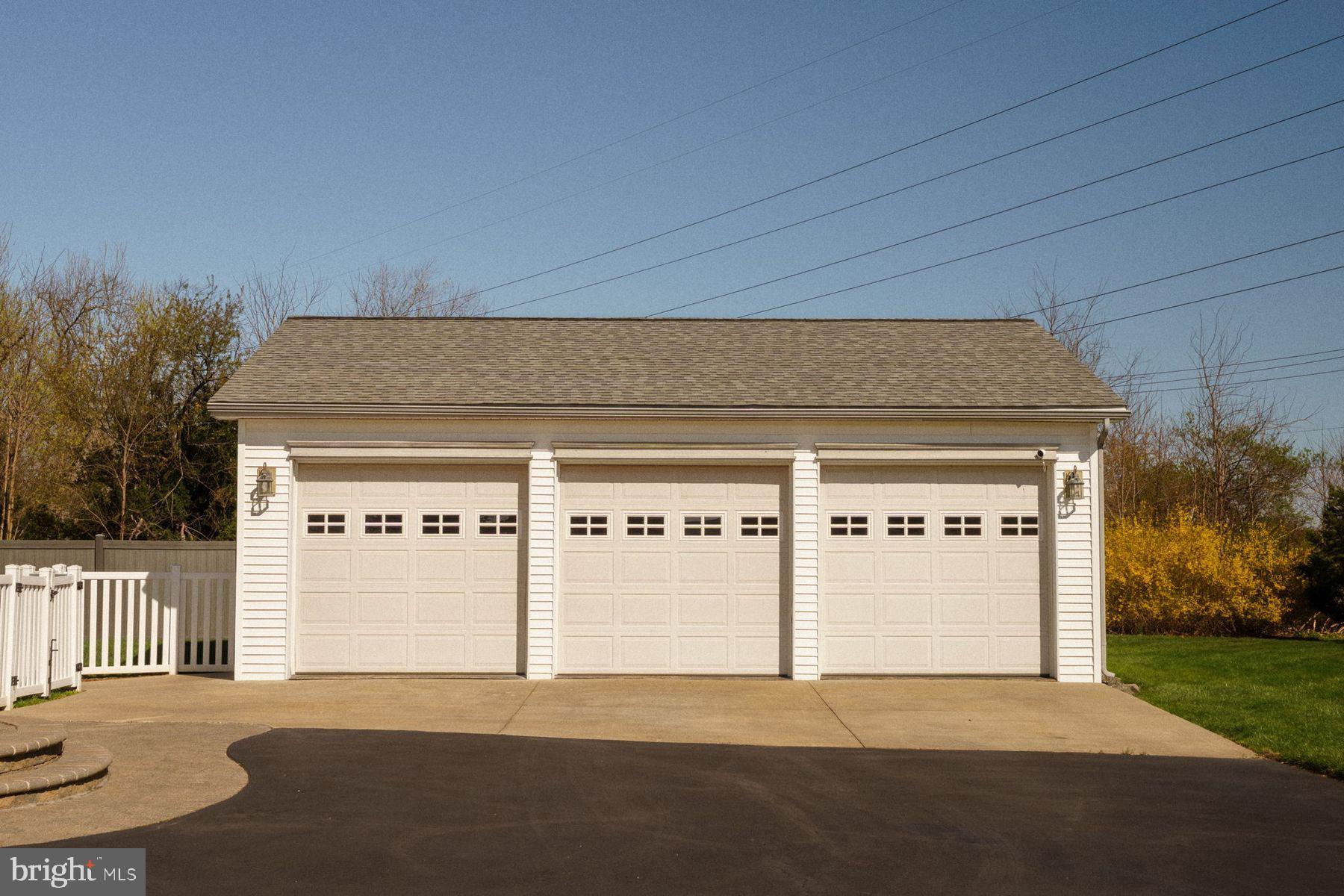 CAMELOT - Residential