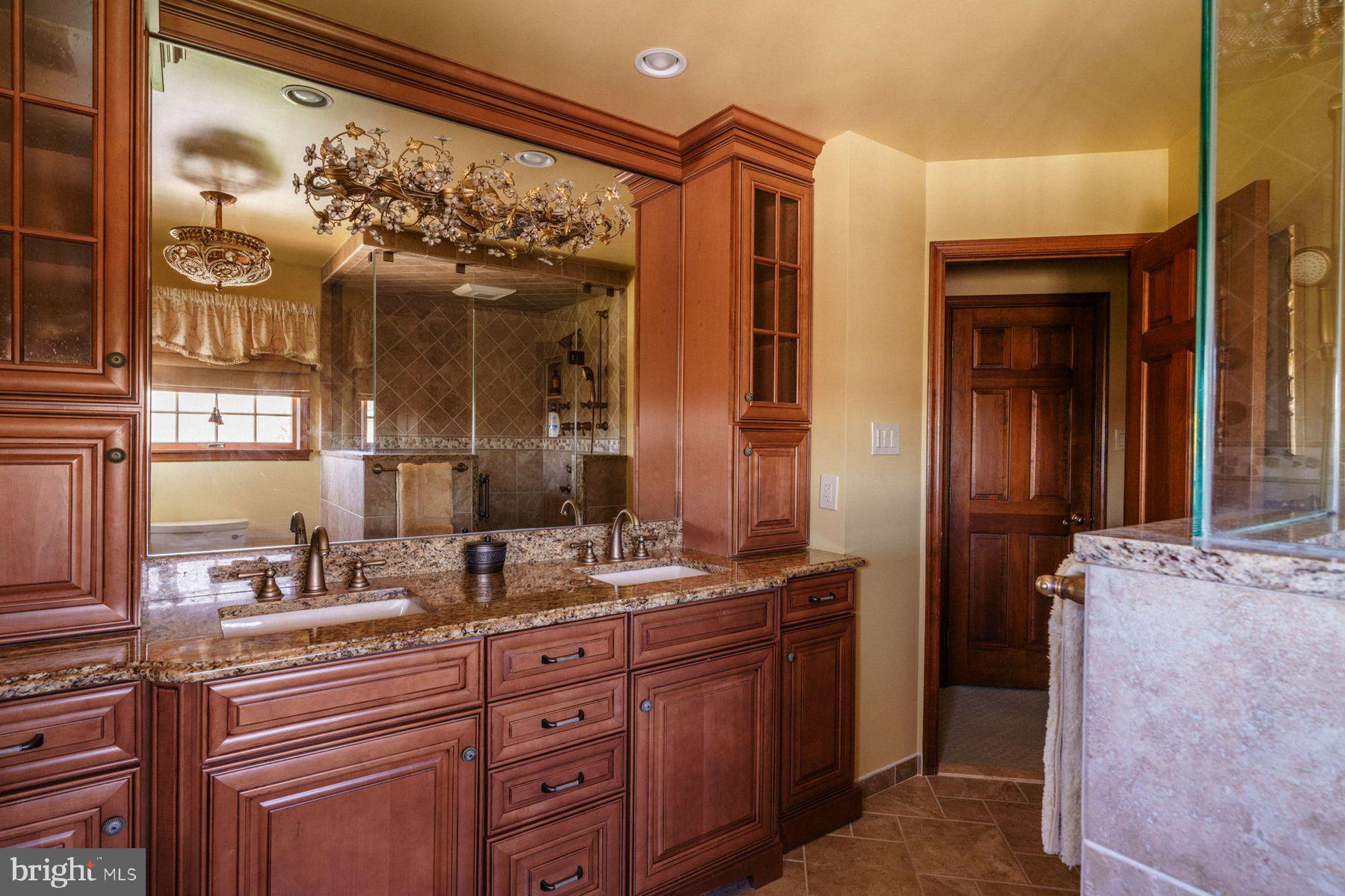 CAMELOT - Residential