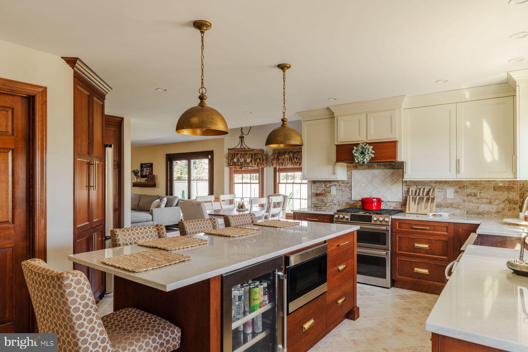 CAMELOT - Residential