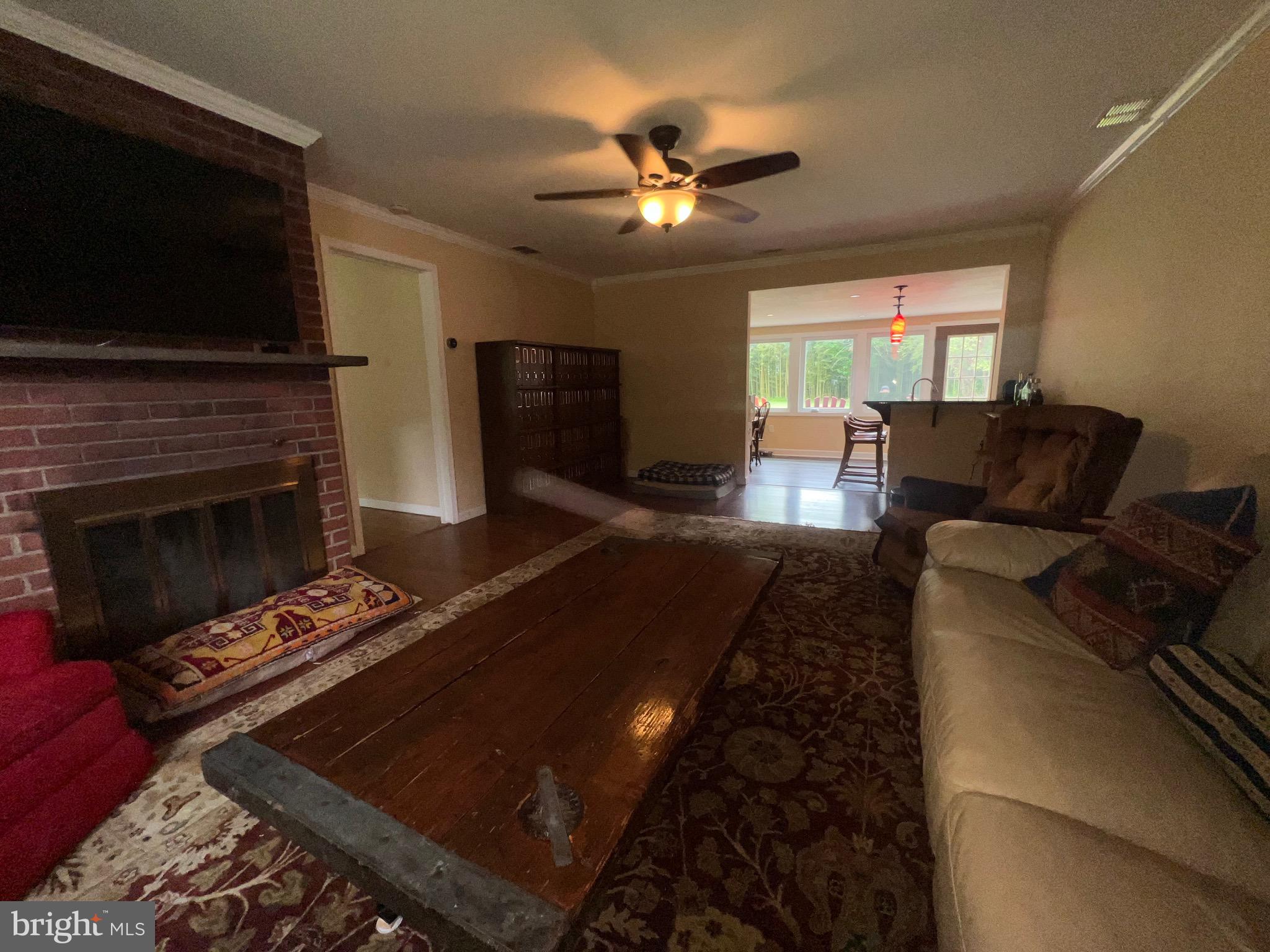 FAIRFAX ACRES - Residential Lease