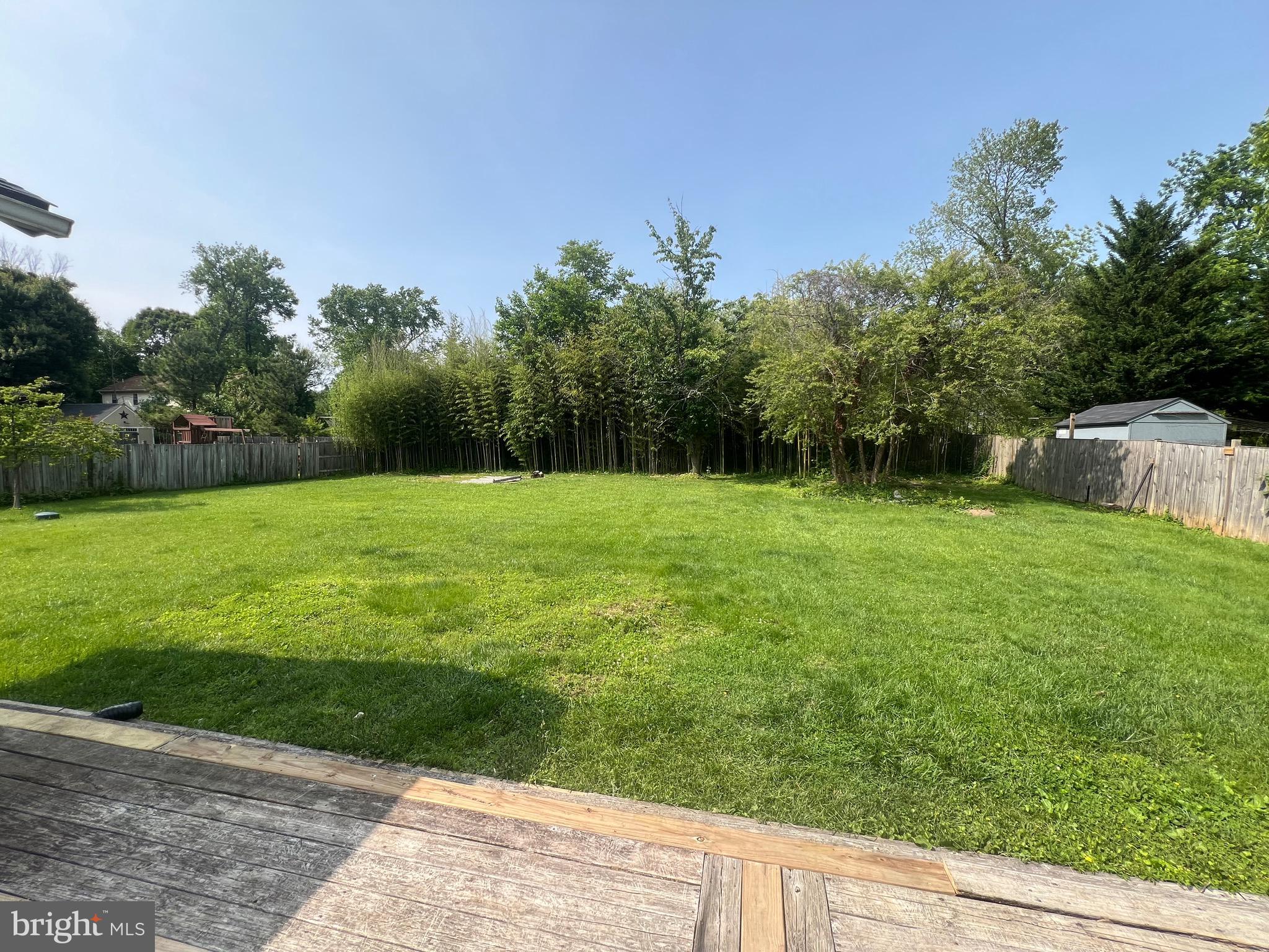 FAIRFAX ACRES - Residential Lease