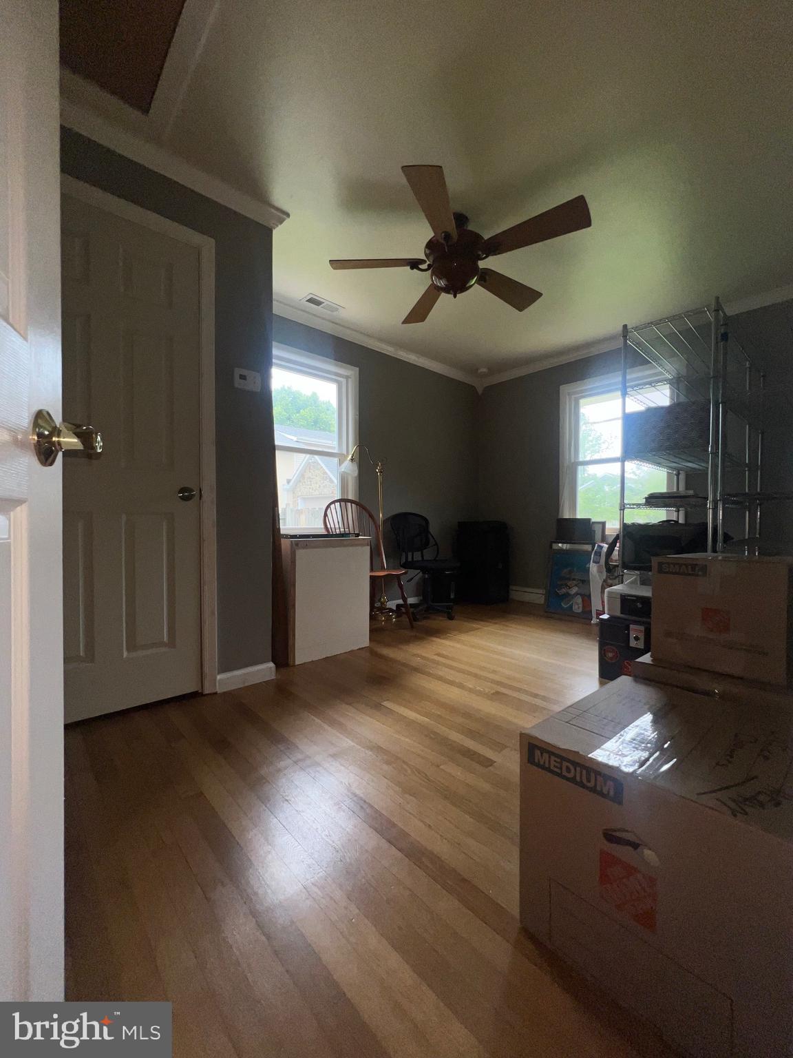 FAIRFAX ACRES - Residential Lease