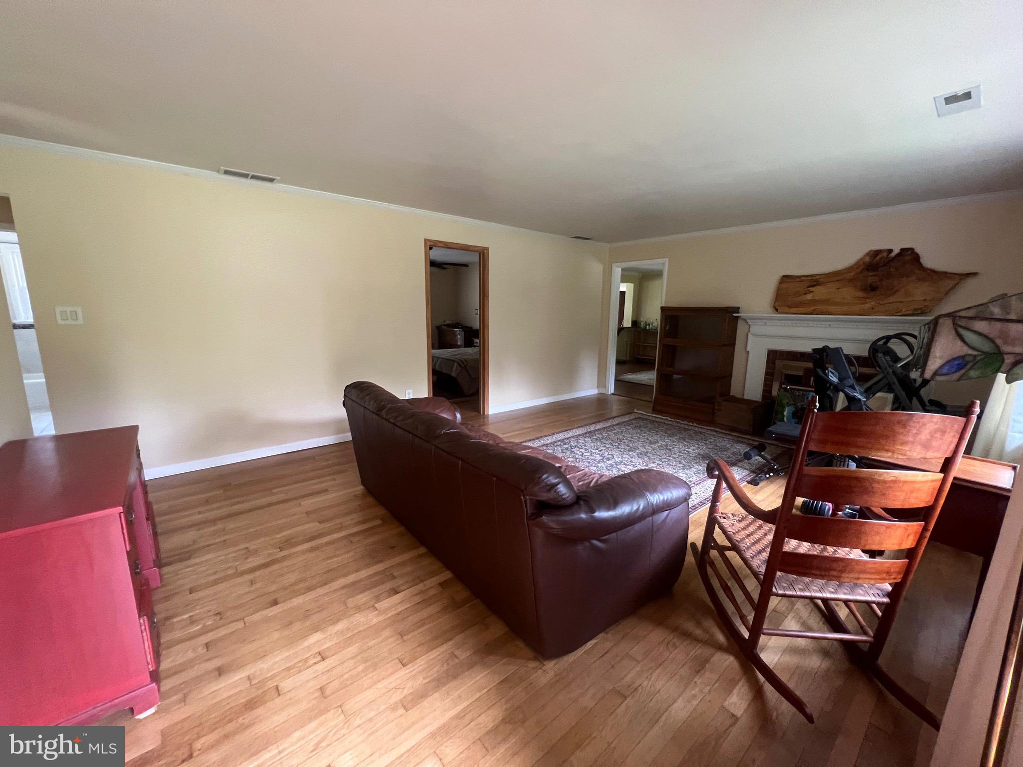 FAIRFAX ACRES - Residential Lease