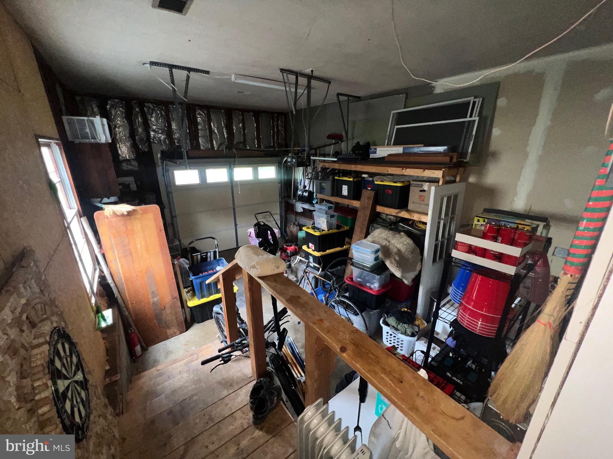 FAIRFAX ACRES - Residential Lease