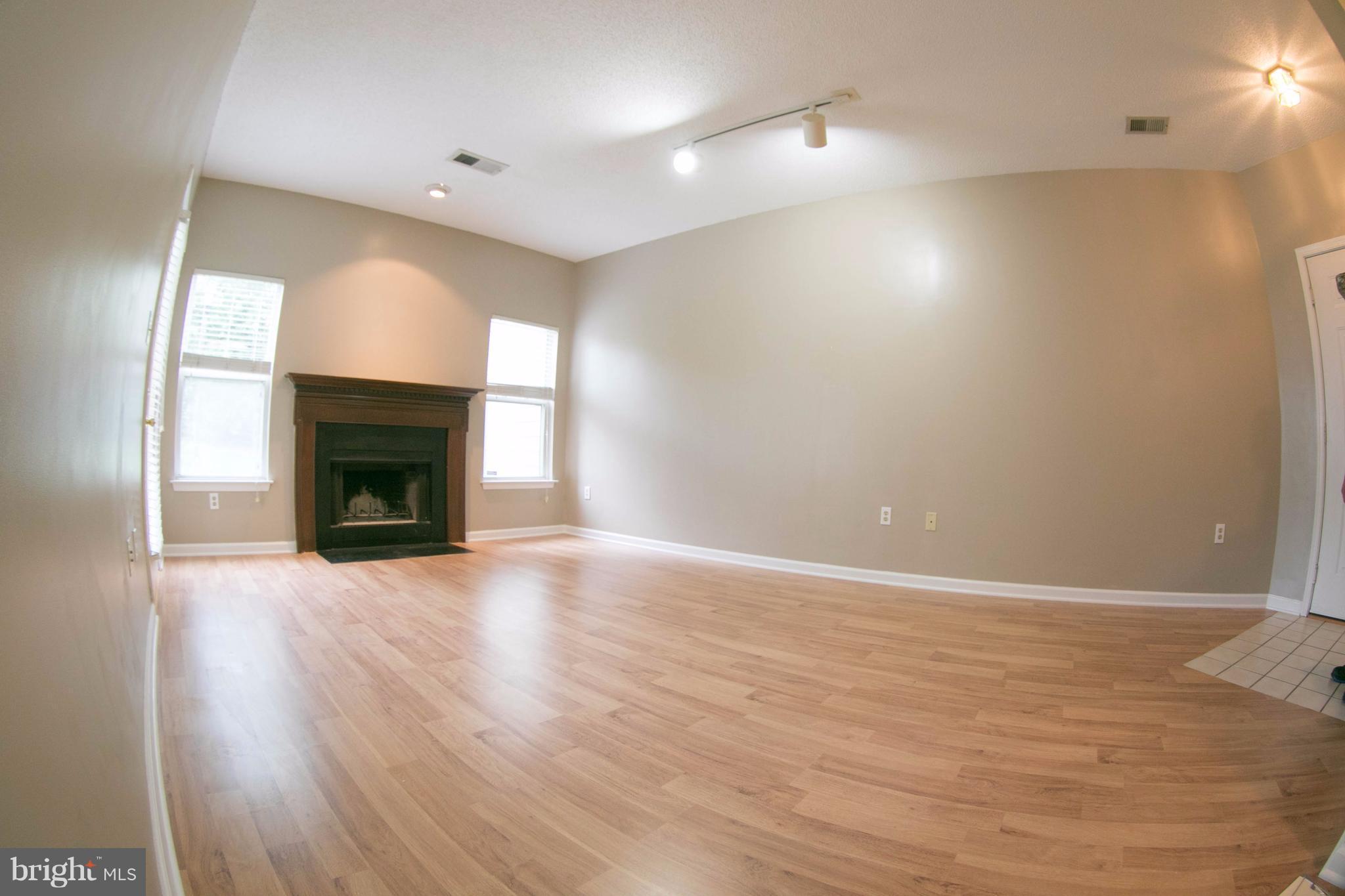 SANDERLING - Residential Lease