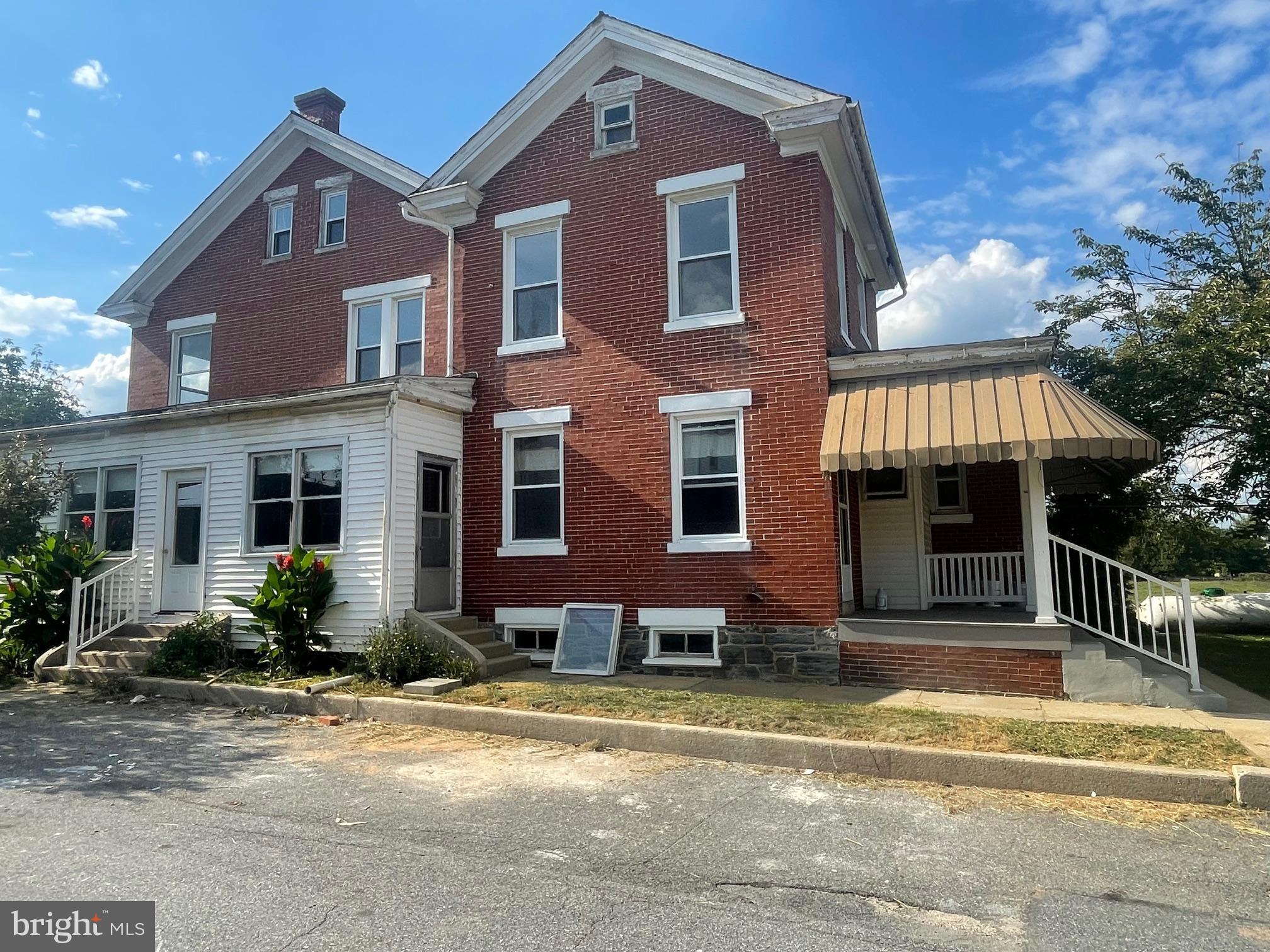 3-Bedroom, 2nd floor recently renovated and updated apartment. Tenant pays propane, heat electric & trash. No pets and no smokers. Offered at $1,500/month