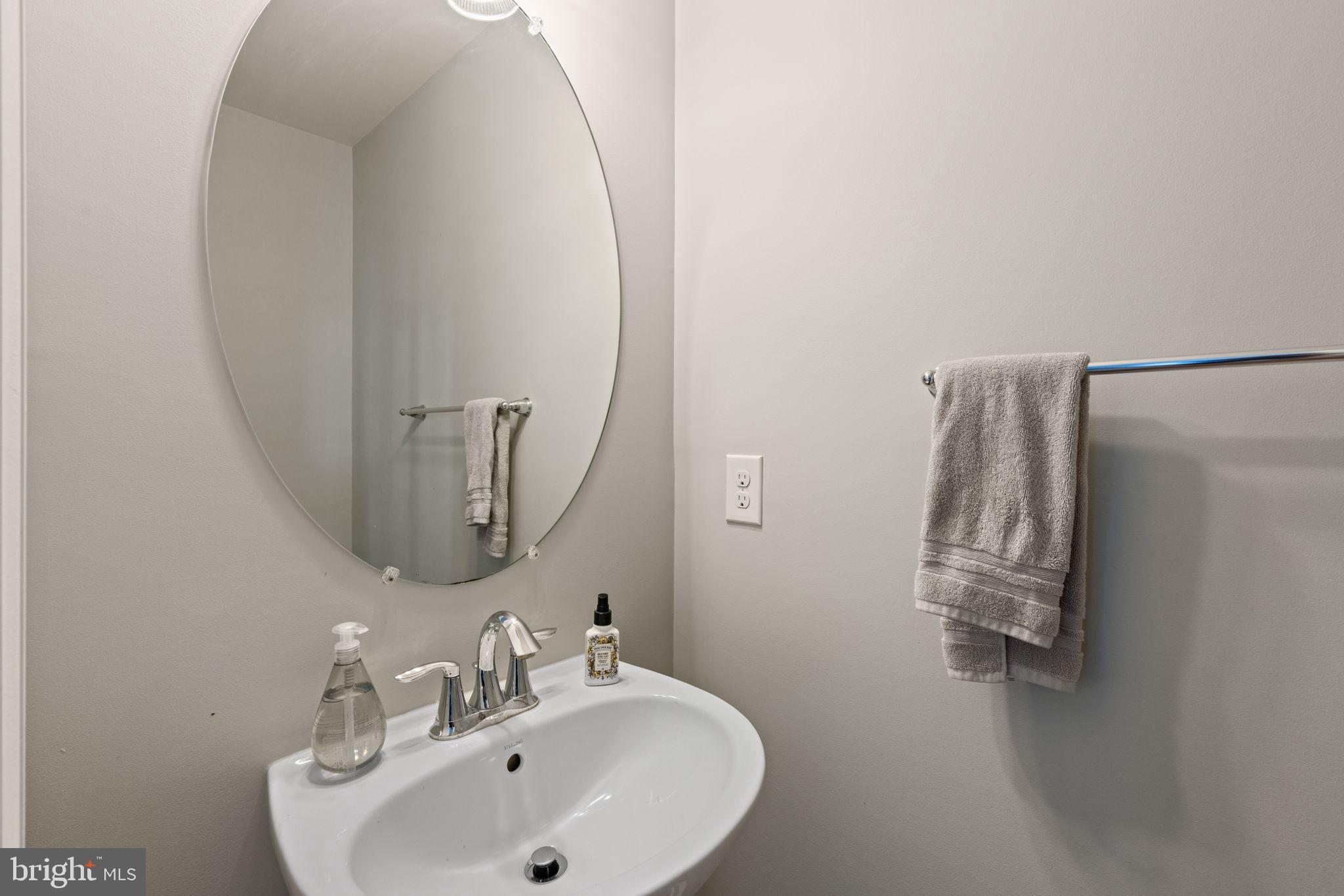 EAST GATE 3 CONDOMINIUM - Residential