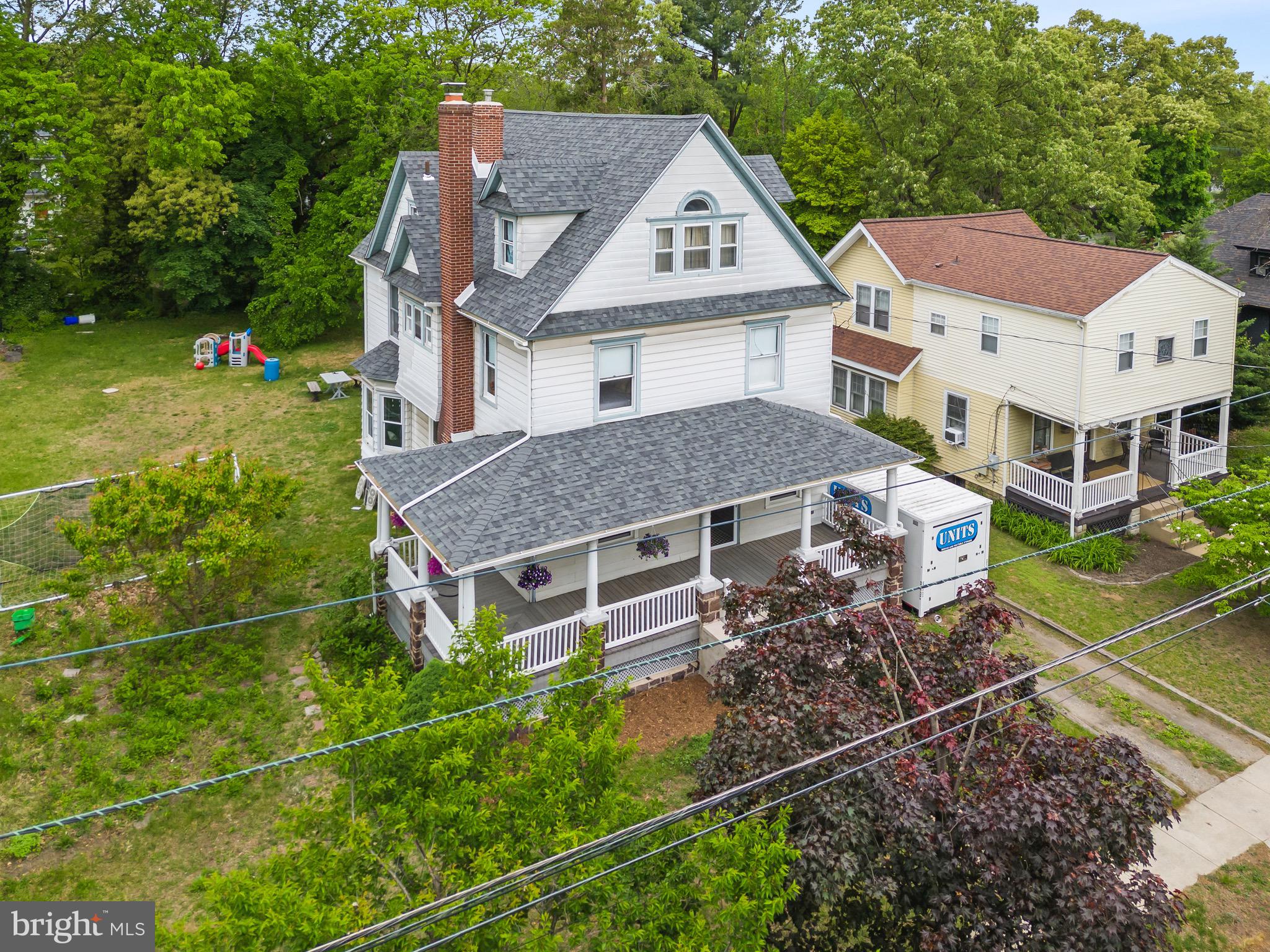 14 LEXINGTON AVENUE